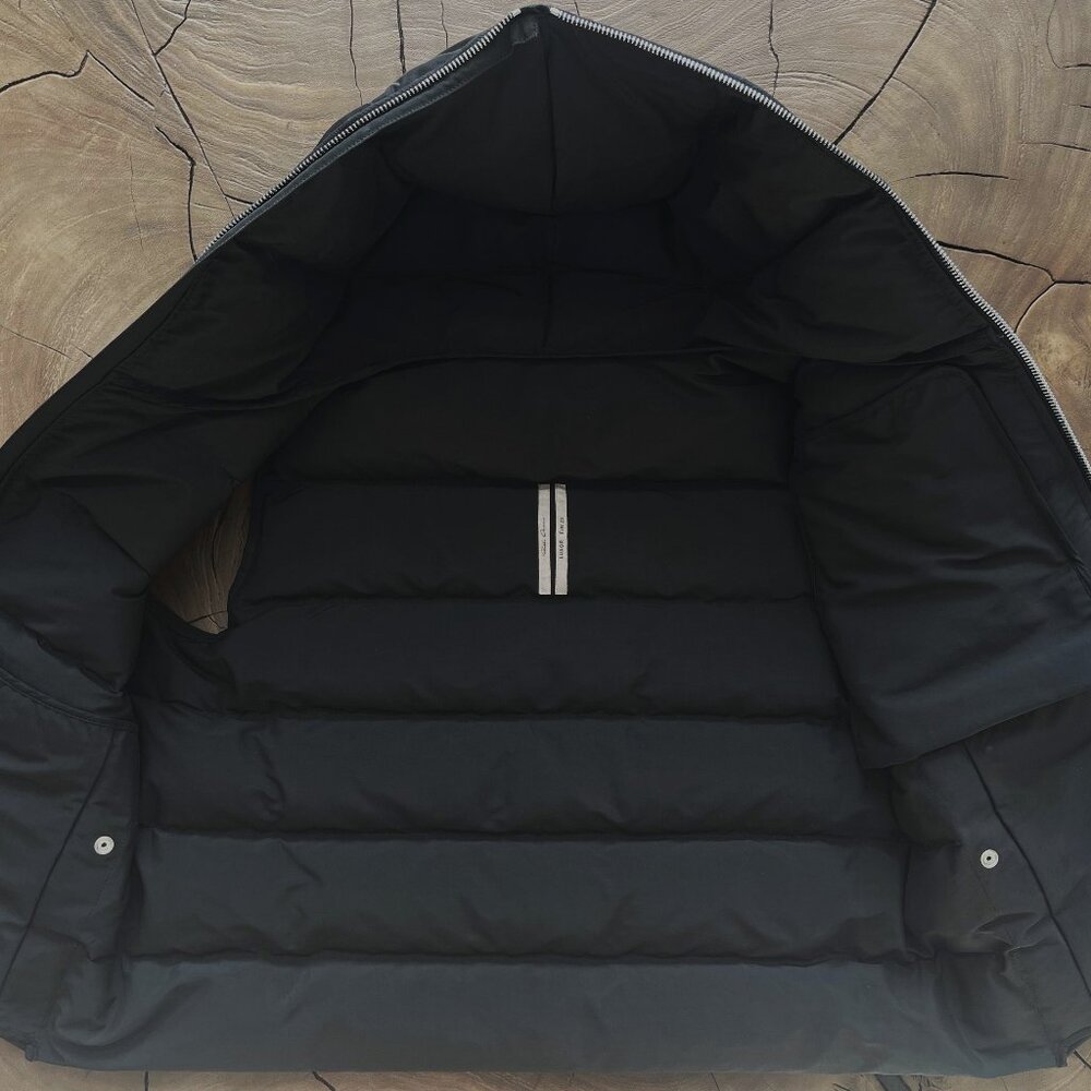Rick Owens: EU48 RARE Sample Padded Down Puffer Sealed Vest FW23 Luxor - Picture 7 of 15